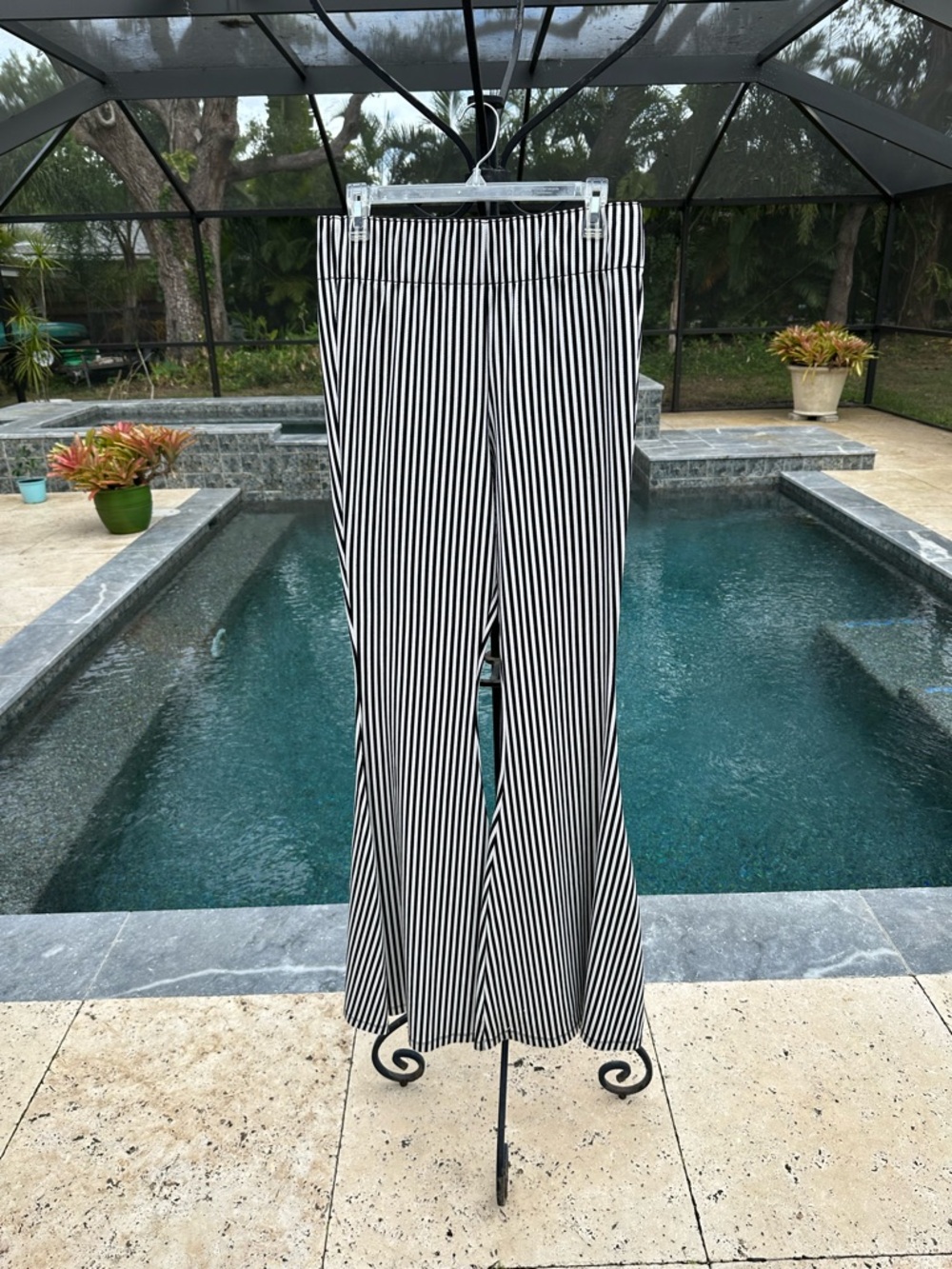 Judith March Black & White Striped Flare bell bottom pants L